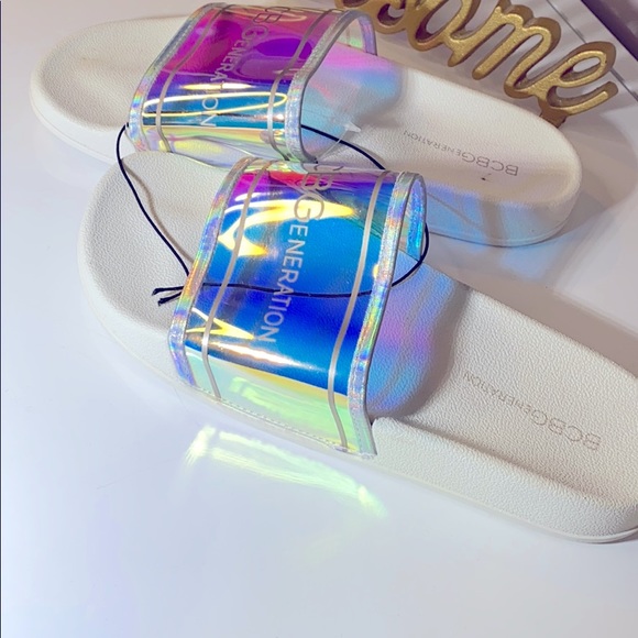 🆕 BCBG ✖️ IRIDESCENT SLIDES SIZE 7 NWT - Picture 2 of 5